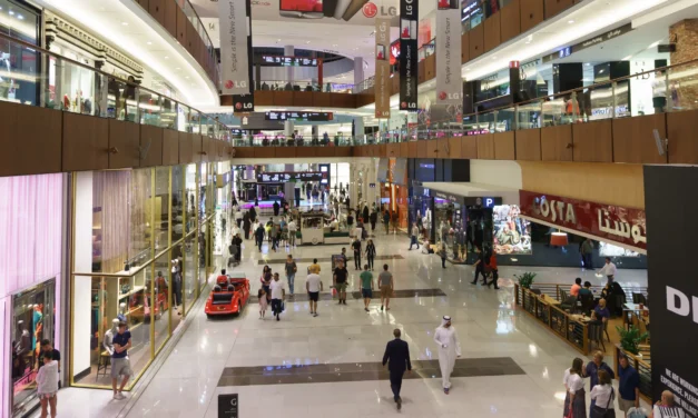 Does Dubai Mall have free WiFi?